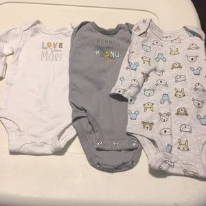 3 long sleeve onesies